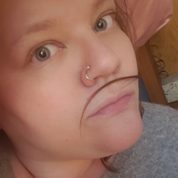 Meet your Posher, Rhonda - Picture 1 of 1